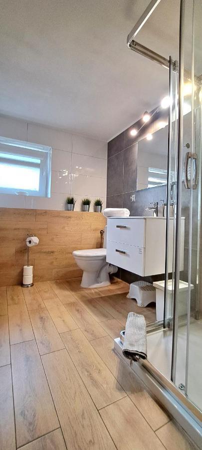 Pokoje I Apartamenty Na Szkolnej Затор Экстерьер фото